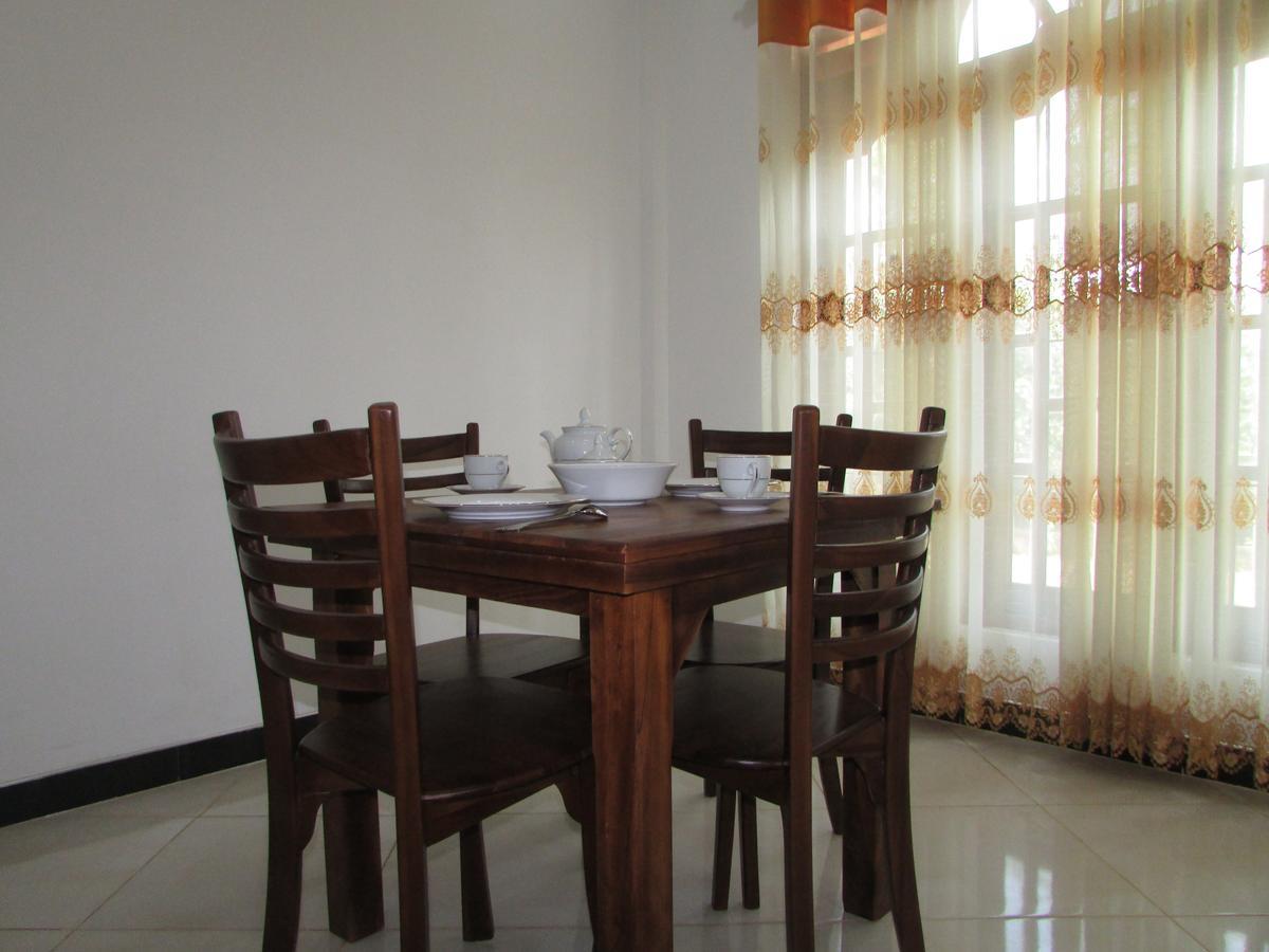 Falcon Villa Induruwa Buitenkant foto