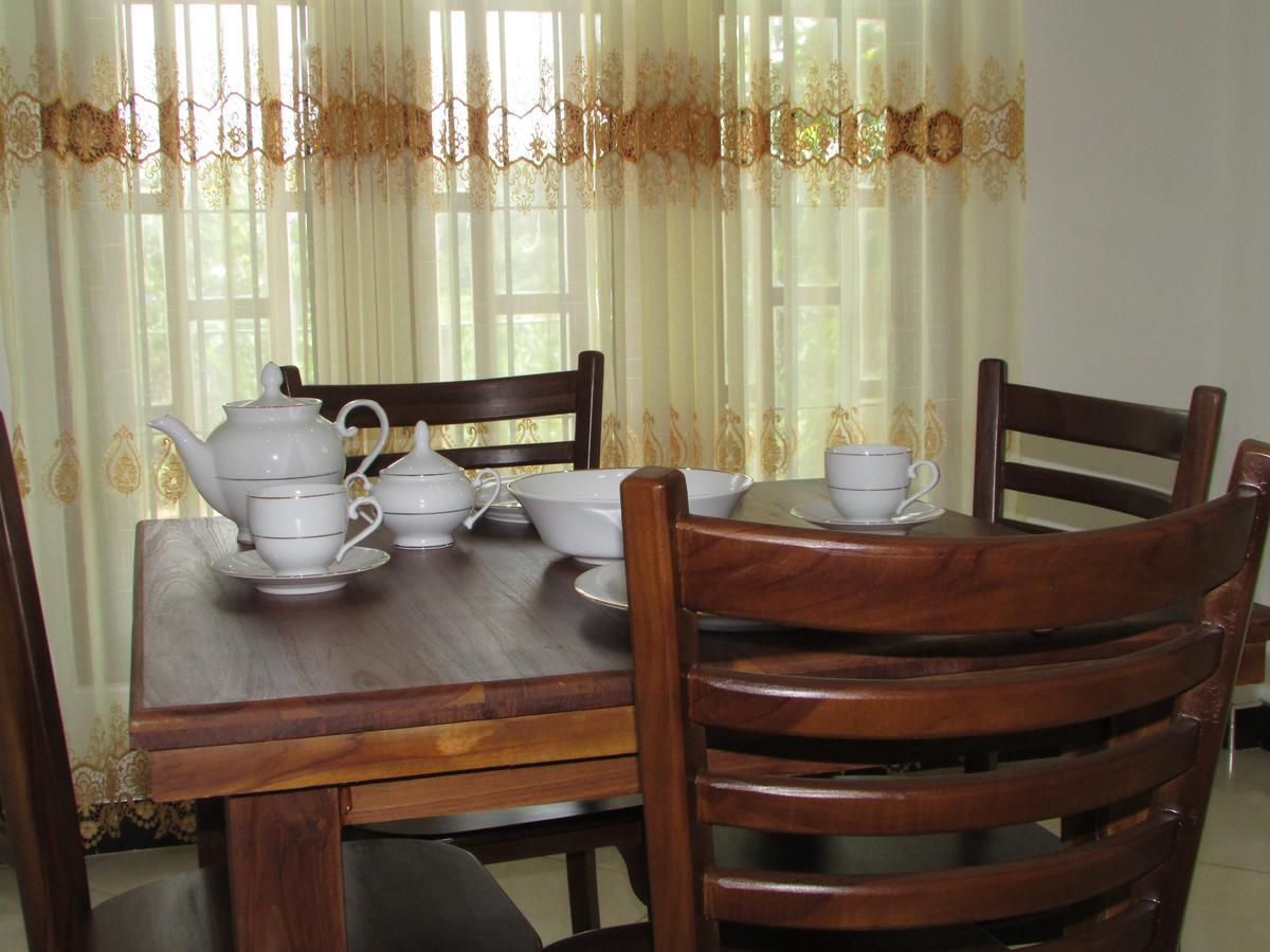 Falcon Villa Induruwa Buitenkant foto